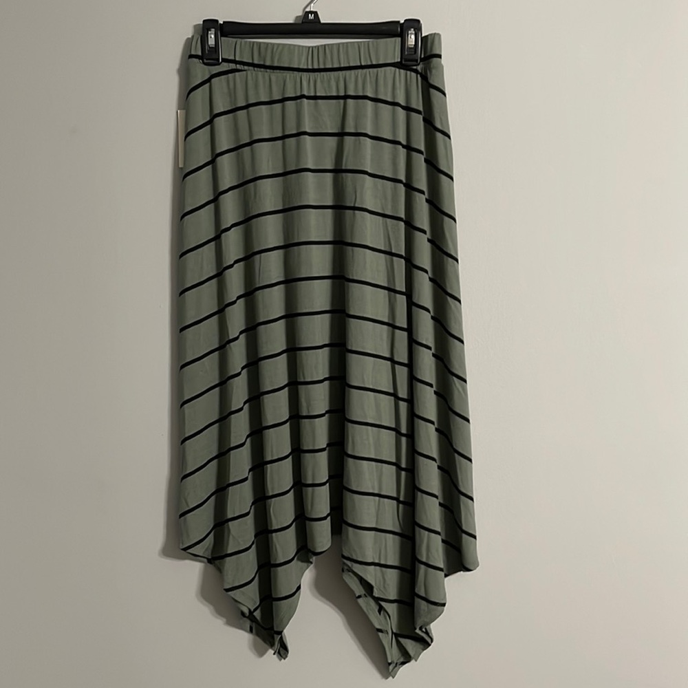 Skirt mid length